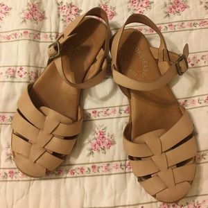 Kork-Ease tan Felda sandals (reposh) Size 6.5